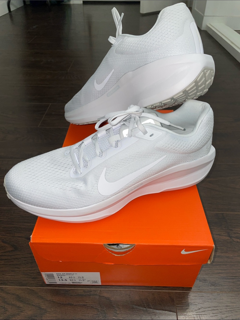 Nike Air Winflo 11 white shoes men’s 12